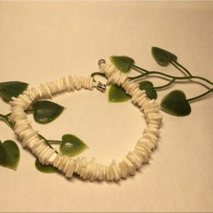 🌵3 for 20$ sea shell trendy bracelet or anklet